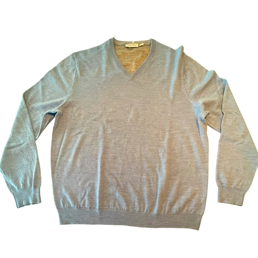 💙🩶NWOT Calvin Klein Light Blue/Gray Men’s V-Neck Sweater size XL. SOFT